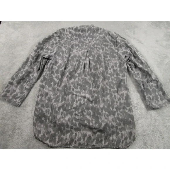Cloth And Stone Top Womens Medium‎ Gray Button Up Casual Preppy - Picture 6 of 8